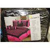Image 1 : NEW ASHLEY TAYLOR BLACK AND GREY KING SIZE COMFORTER SET