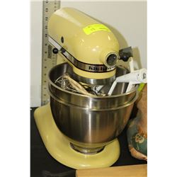 KITCHENAIDE 10 SPEED MIXER
