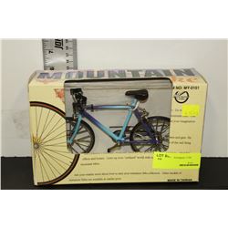 MOUNTAIN BIKE ORNAMENT