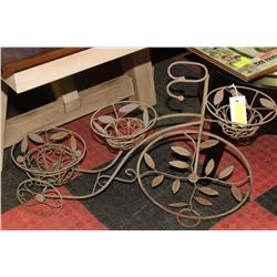 METAL DECORATIVE PLANT HOLDER