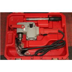 MILWAUKEE RIGHT ANGLE DRILL