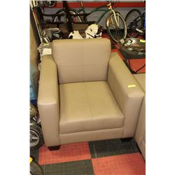 LIGHT BROWN WIDE-ARMED LEATHER