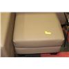 Image 1 : LIGHT BROWN LEATHER OTTOMAN