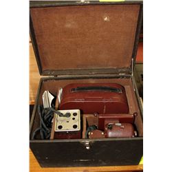 Q.R.S.  COMPANY 16MM MOVIE CAMERA KIT
