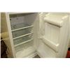 Image 2 : DANBY WHITE FRIDGE