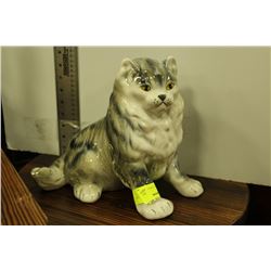 ESTATE CERAMIC CAT ORNAMENT