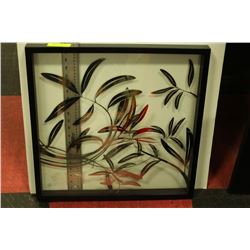 CLEAR GLASS FRAMED FOLIAGE PICTURE