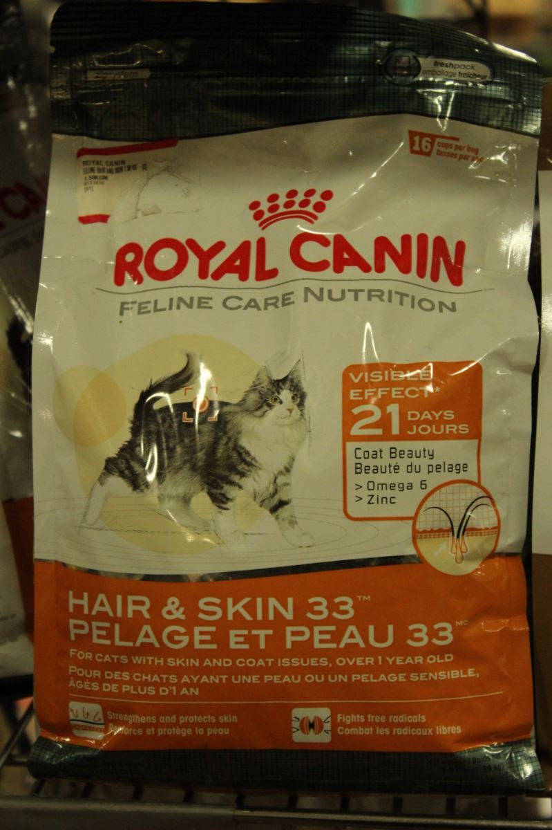 3 5lb Bag Of Royal Canin Hair Skin Cat Food