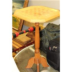 CHESS BOARD WOODEN TABLE