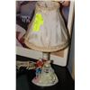 Image 1 : LAMP WITH VICTORIAN COUPLE