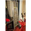 Image 1 : 6' ALUMINUM LADDER