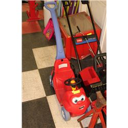 "STEP 2" PUSH CAR W/HANDLE & SEATBELT