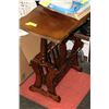 Image 1 : VINTAGE MAGAZINE TABLE