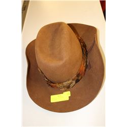 MENS SIZE 7 3/8 VINTAGE STETSON HAT BROWN
