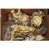 Image 1 : BOX OF ASSORTED CRYSTAL & GLASSWARE