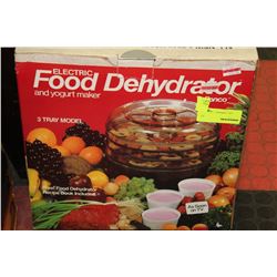 ELECTRIC FOOD DEHYDRATER