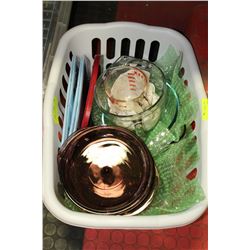 WHITE BASKET WITH CASSEROLE DISHWARE