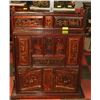Image 1 : TRADITIONAL CHINESE DOWERY CHEST