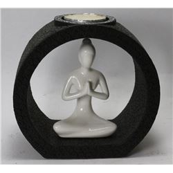 POLYRESIN CANDLE HOLDER