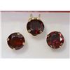 Image 1 : 10KT GOLD GARNET EARRINGS & PENDANT SET