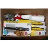 Image 1 : BOX OF NEW PET SUPPLIES