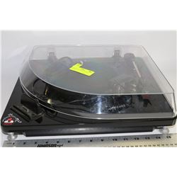 LP RECORD PLAYER PLUS IPOD PLAYER