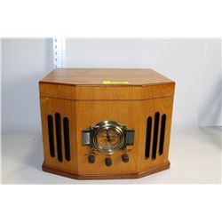 LP/RADIO/CD/CASSETTE PLAYER