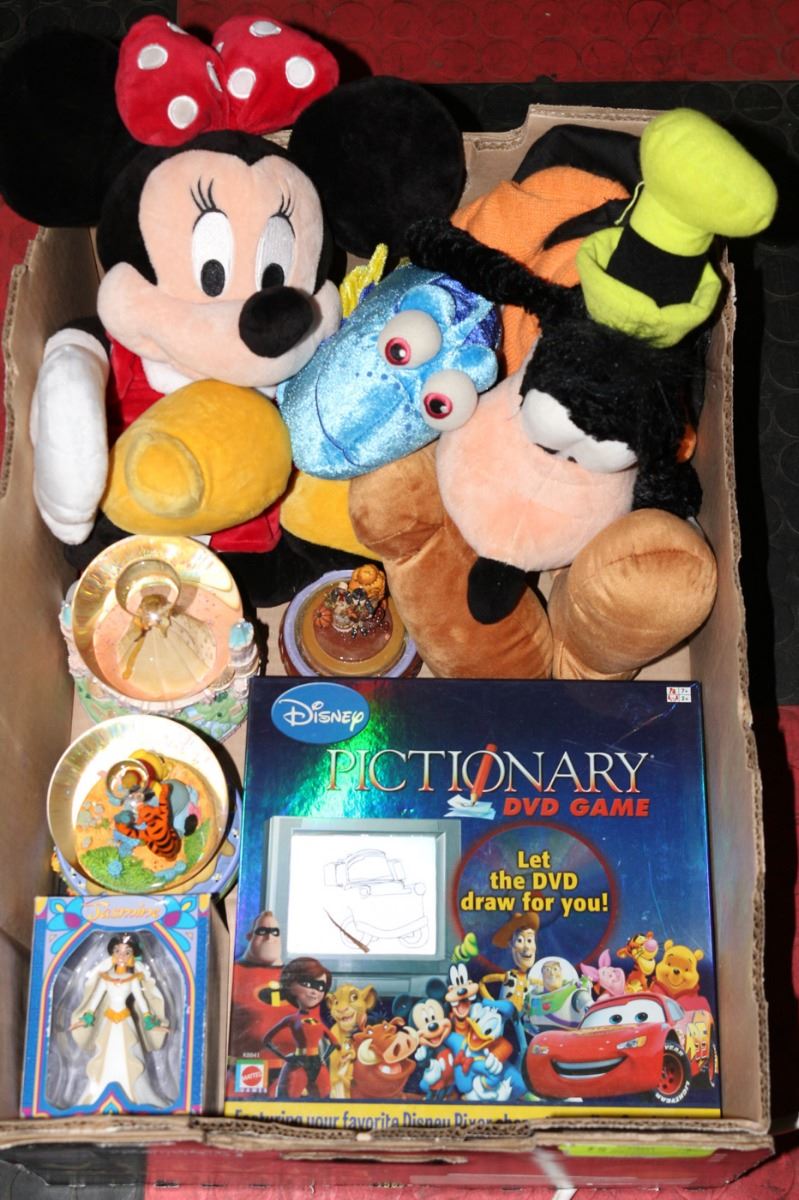 LOT OF DISNEY COLLECTABLES