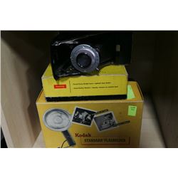 VINTAGE KODAK TOURIST 2 CAMERA WITH STANDARD FLASH