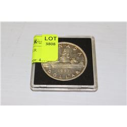 CANADA 1957 1 DOLLER SILVER COIN