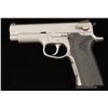 Image 2 : Smith & Wesson 4006 Cal: .40 S&W SN: TFF5365