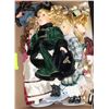 Image 1 : 8 PORCELAIN DOLLS