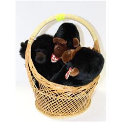 BASKET WITH 3 BEANY BUDDY GORILLAS INCLUDING