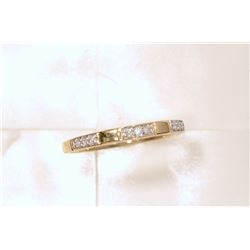 10KT GOLD DIAMOND (9 DIAMONDS)