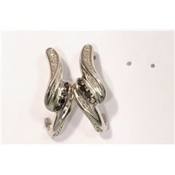 STERLING SILVER BLACK & WHITE DIAMOND(16 DIAMONDS)