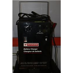 MOTOMASTER PROFESSIONAL BATTERY CHARGER