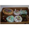 Image 1 : FLAT OF DECORATIVE TRINKET BOXES