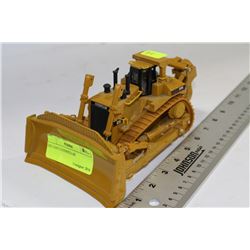DIE CAST CATERPILLAR