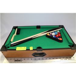 MINIATURE POOL TABLE COMPLETE WITH BALLS, CUES,