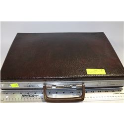 SAMSONITE BROWN ATTACHE LOCKABLE CASE -