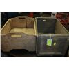 Image 1 : 2 WOODEN CRATES