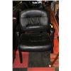 Image 1 : BLACK LEATHERETTE CLIENT CHAIR