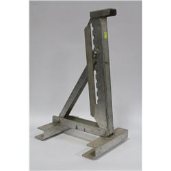 ALUMINUM LADDER ACCESSORY