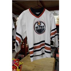 USED OILERS JERSEY - SIZE YOUTH LARGE