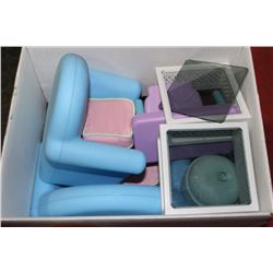 LITTLE TYKES LIVING ROOM DOLL FURNITURE SET