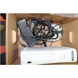 XBOX 36 WITH CABLES AND CONTROLLER