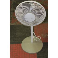 HOLMES FLOOR FAN