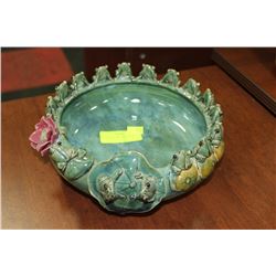 DECORATIVE FROG FRUIT BOWL