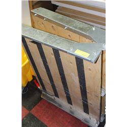 METAL AND WOOD FOLDING RAMP