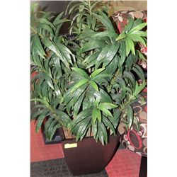 SHOWHOME ARTIFICIAL PLANT